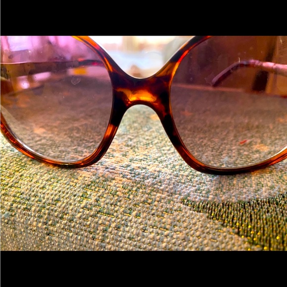 Sunglasses - Picture 4 of 6